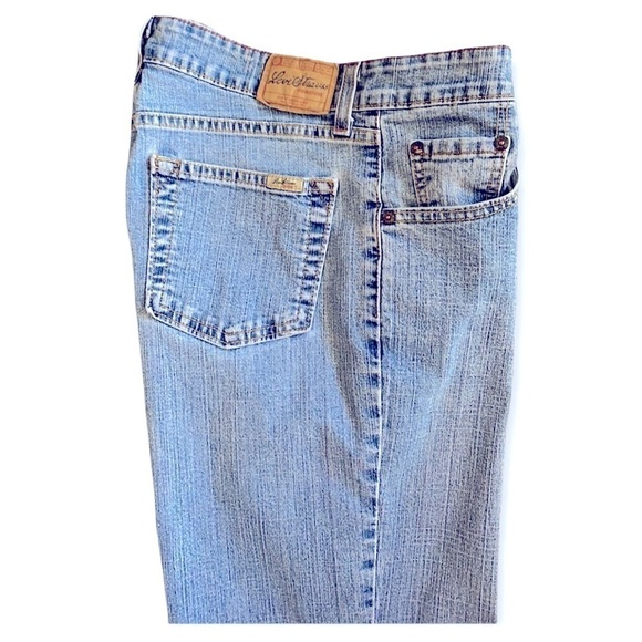 LEVI’S Classic Mid-Rise Straight Jeans 10M Excellent Condition - Picture 8 of 9